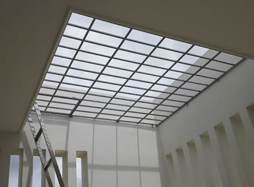 khung bảo vệ giếng trời ô thông tầng đà nẵng (4)