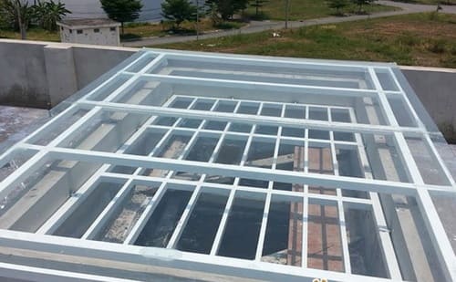 khung bảo vệ giếng trời ô thông tầng đà nẵng (6)