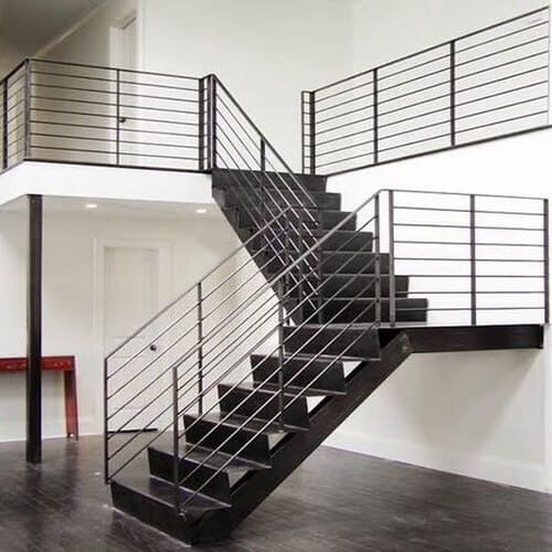 thiết kế thi công cầu thang sắt hộp tại đà nẵng (4)